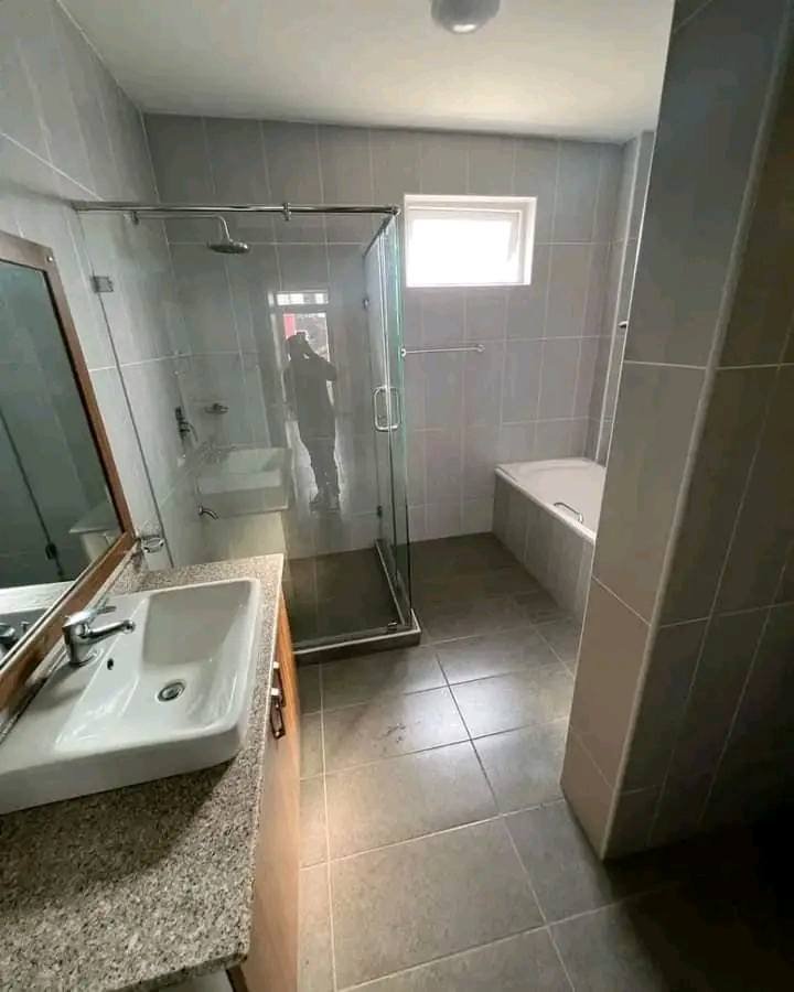 Modern 3 Bedroom + SQ Apartment for Rent in Kilimani