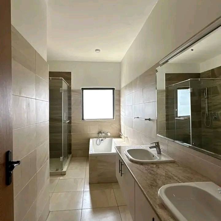 Modern 3 Bedroom + SQ Apartment for Rent in Kilimani