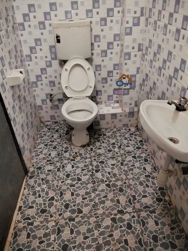 1 Bedroom Apartment To Let in Chokaa