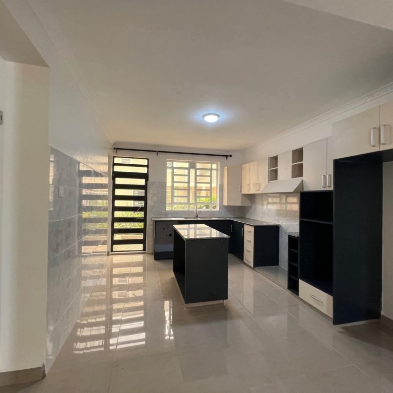 4-Bedroom All Ensuite House + DSQ for Rent in Kitengela