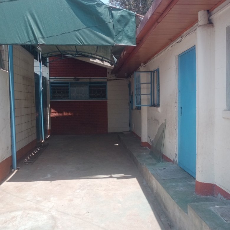 4 Bedroom Bungalow with DSQ To Let in Buruburu Phase 2
