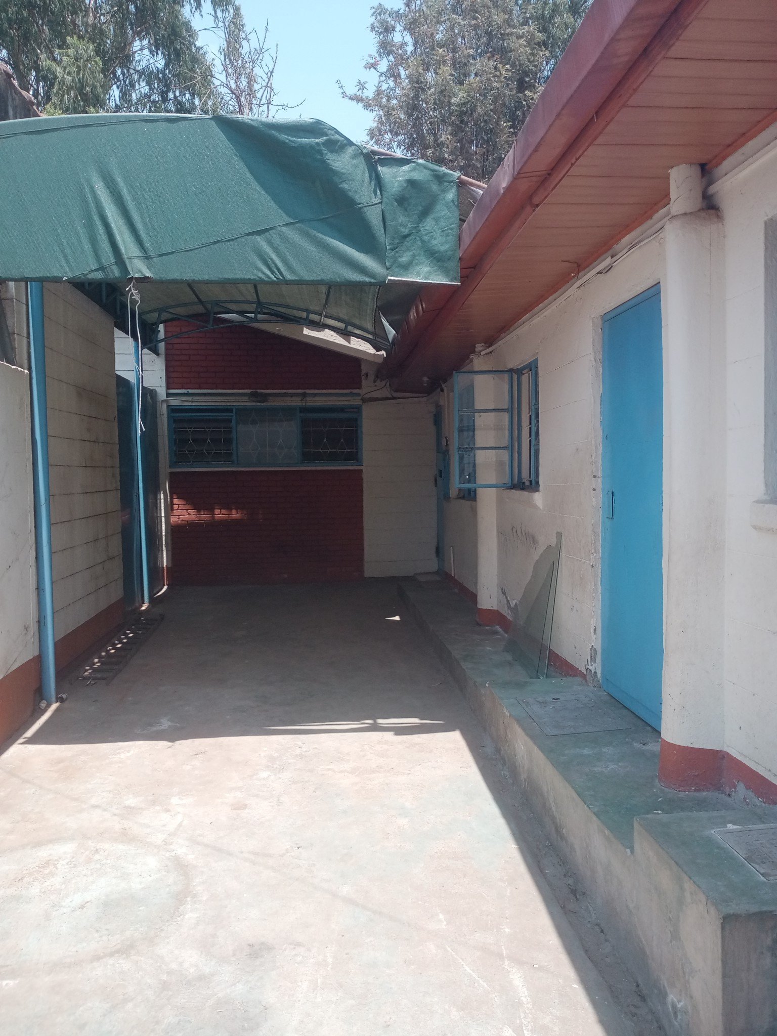 4 Bedroom Bungalow with DSQ To Let in Buruburu Phase 2