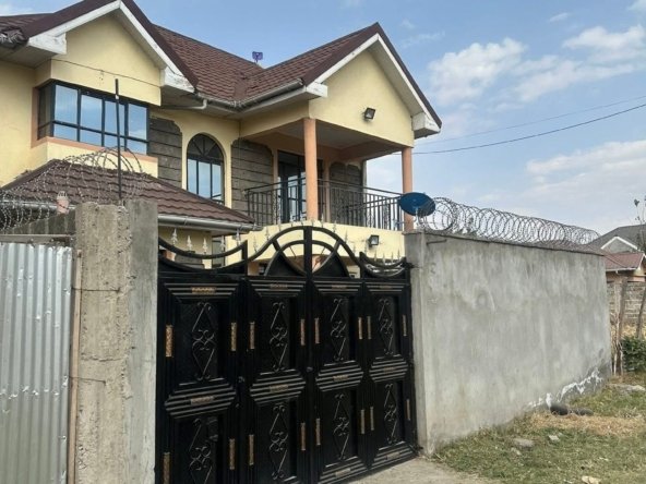 4 Bedroom House To Let – Utawala Airways