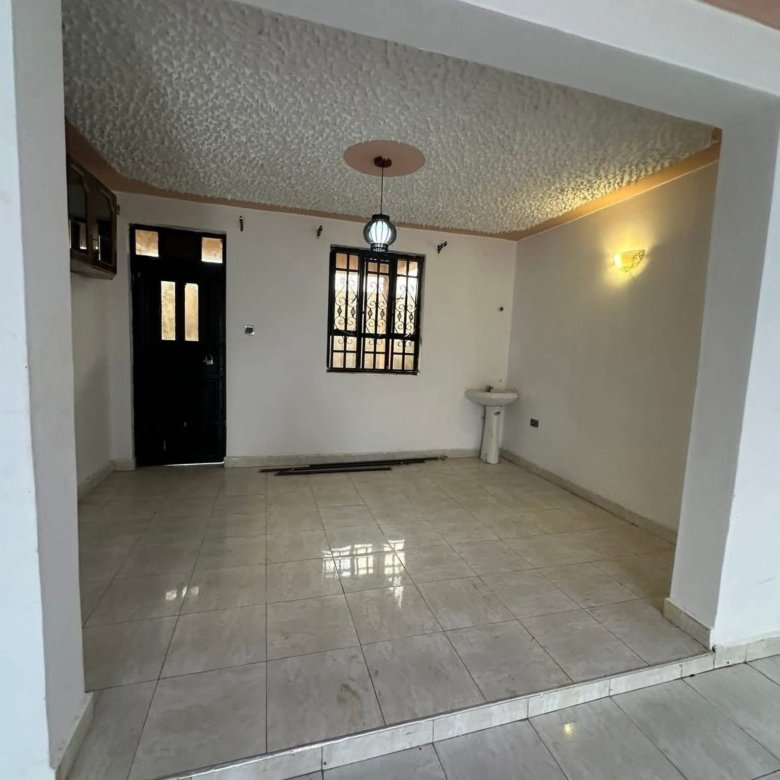 4 Bedroom House To Let – Utawala Airways