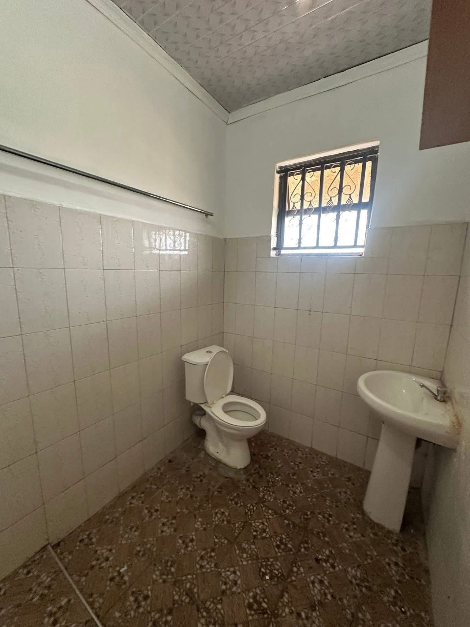 4 Bedroom House To Let – Utawala Airways