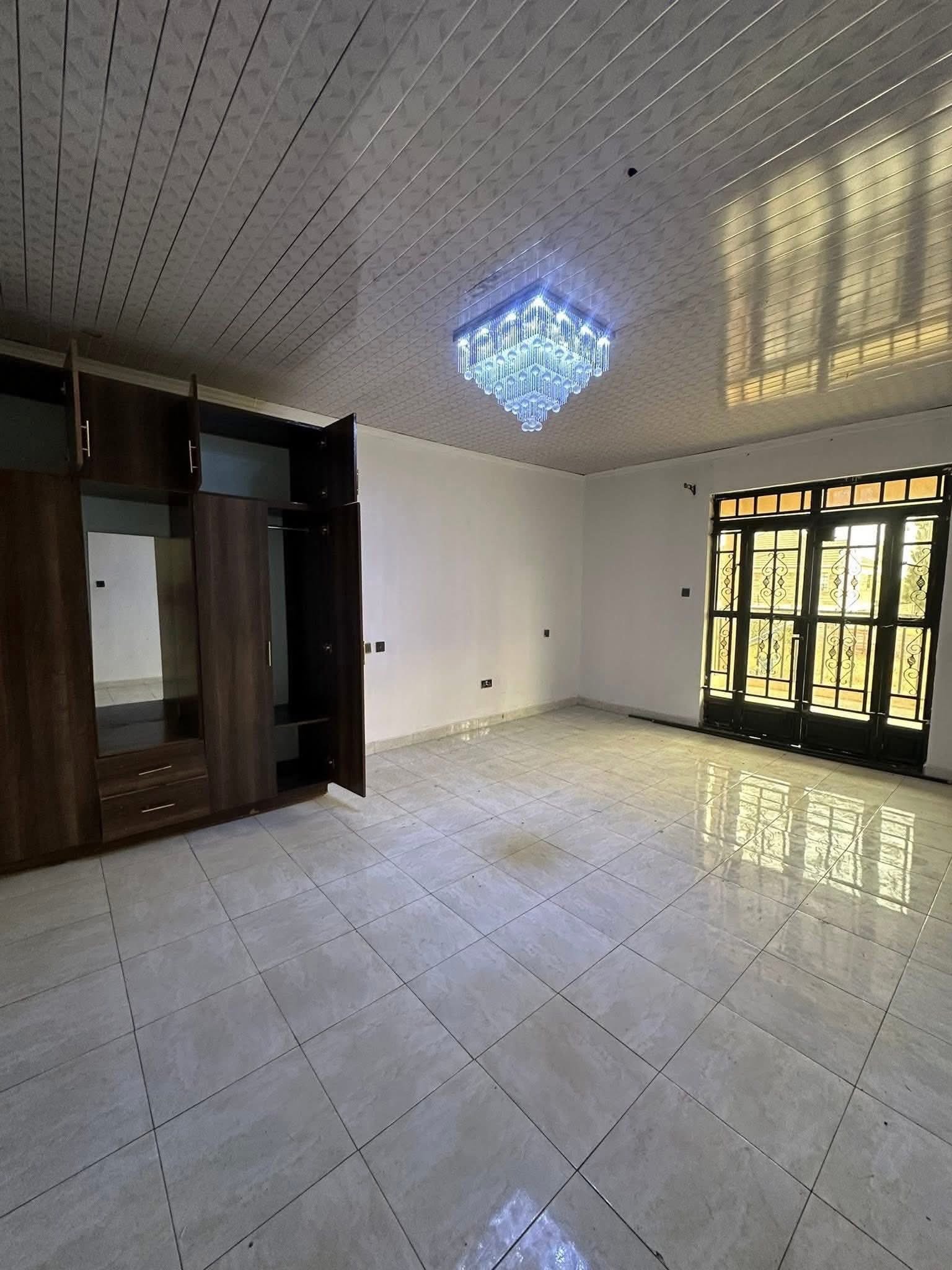 4 Bedroom House To Let – Utawala Airways