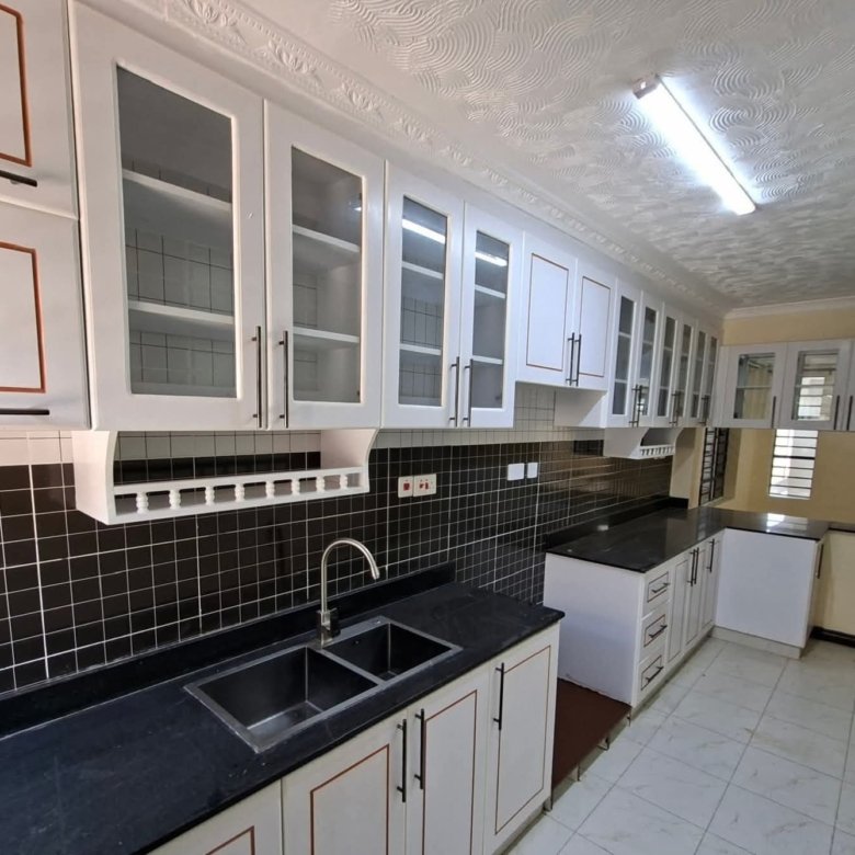 4-Bedroom House with DSQ for Rent in Syokimau