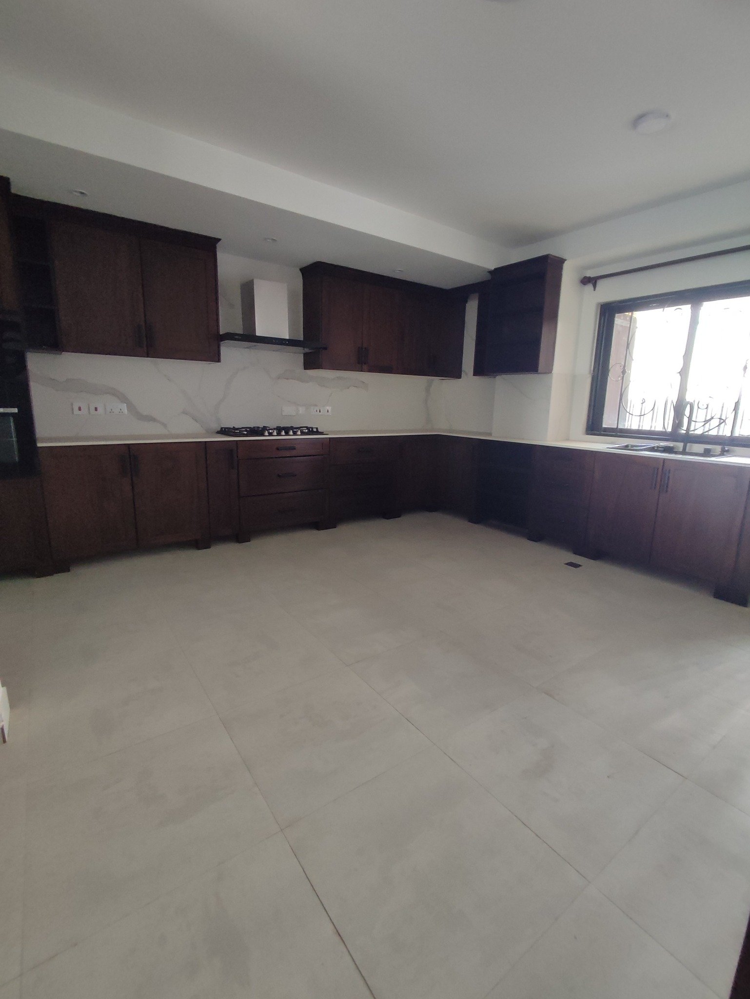 4-Bedroom Penthouse for Rent in Kileleshwa
