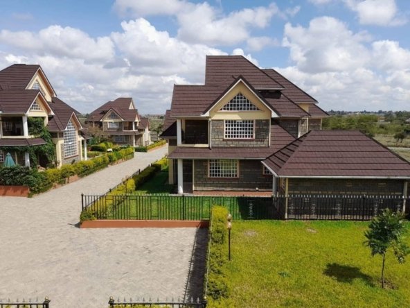 5 Bedroom All En-suite + DSQ for Rent in Kitengela Town
