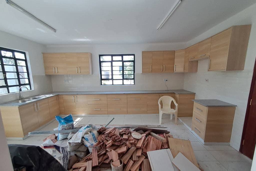 Spacious 5-Bedroom House for Rent in Syokimau
