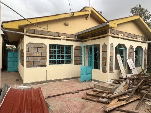 2 Bedroom House with DSQ To Let – Utawala Kincar