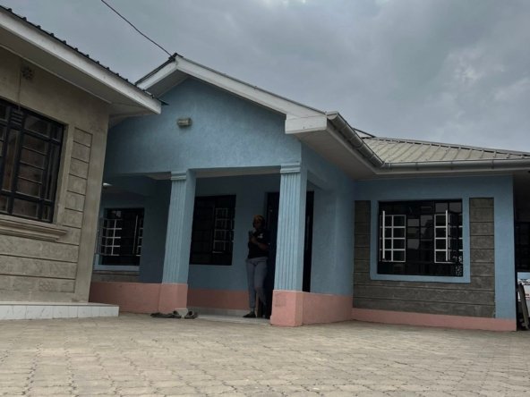 3 Bedroom Master En-Suite House To Let – Utawala Airways