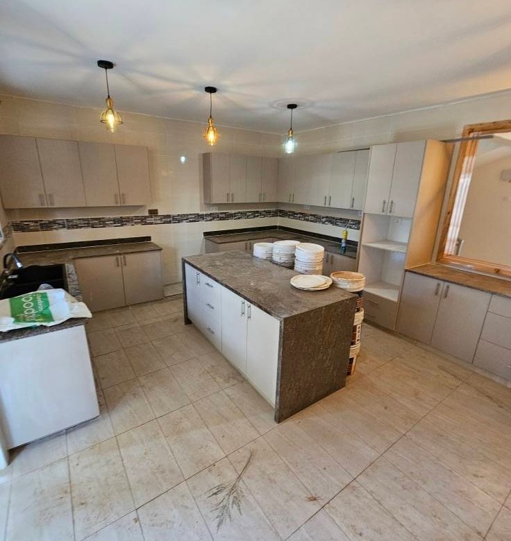 4 Bedroom Own Compound To Let – Kiambu Road, Kiora Estate