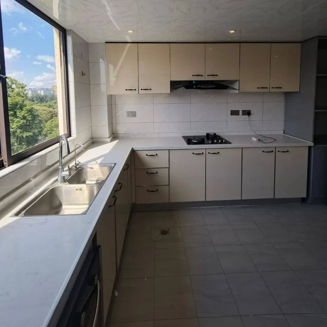 4-Bedroom + SQ All Ensuite Apartment To Let in Kilimani