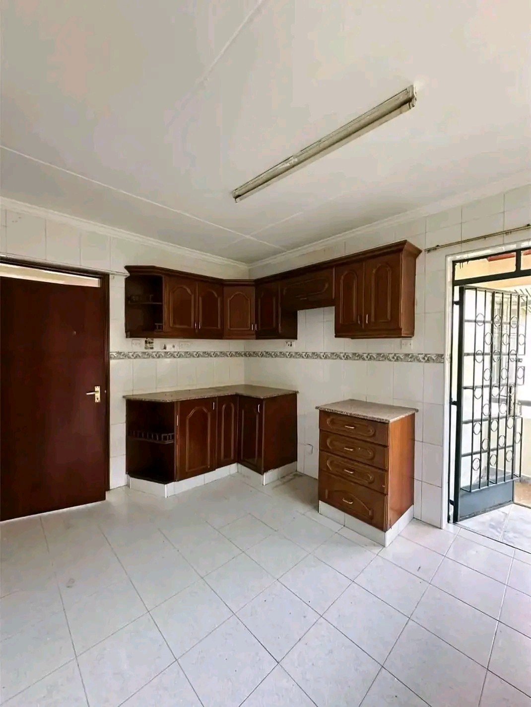 3-Bedroom Master Ensuite Apartment To Let – Riara Road