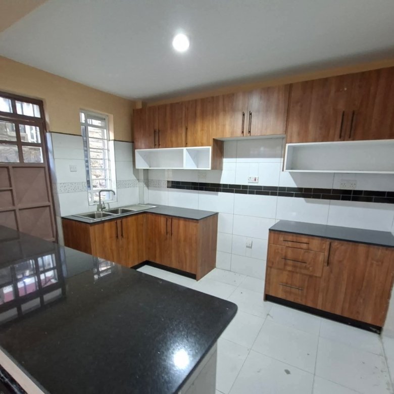 6-Bedroom All Ensuite Terrace Villa For Rent – Syokimau