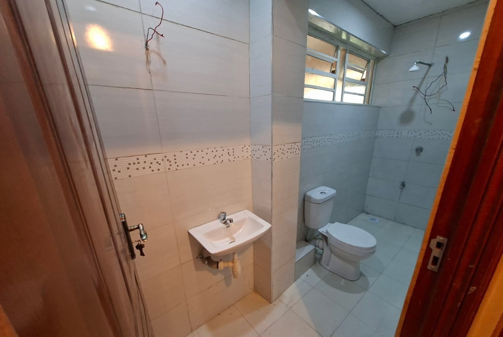 6-Bedroom All Ensuite Terrace Villa For Rent – Syokimau