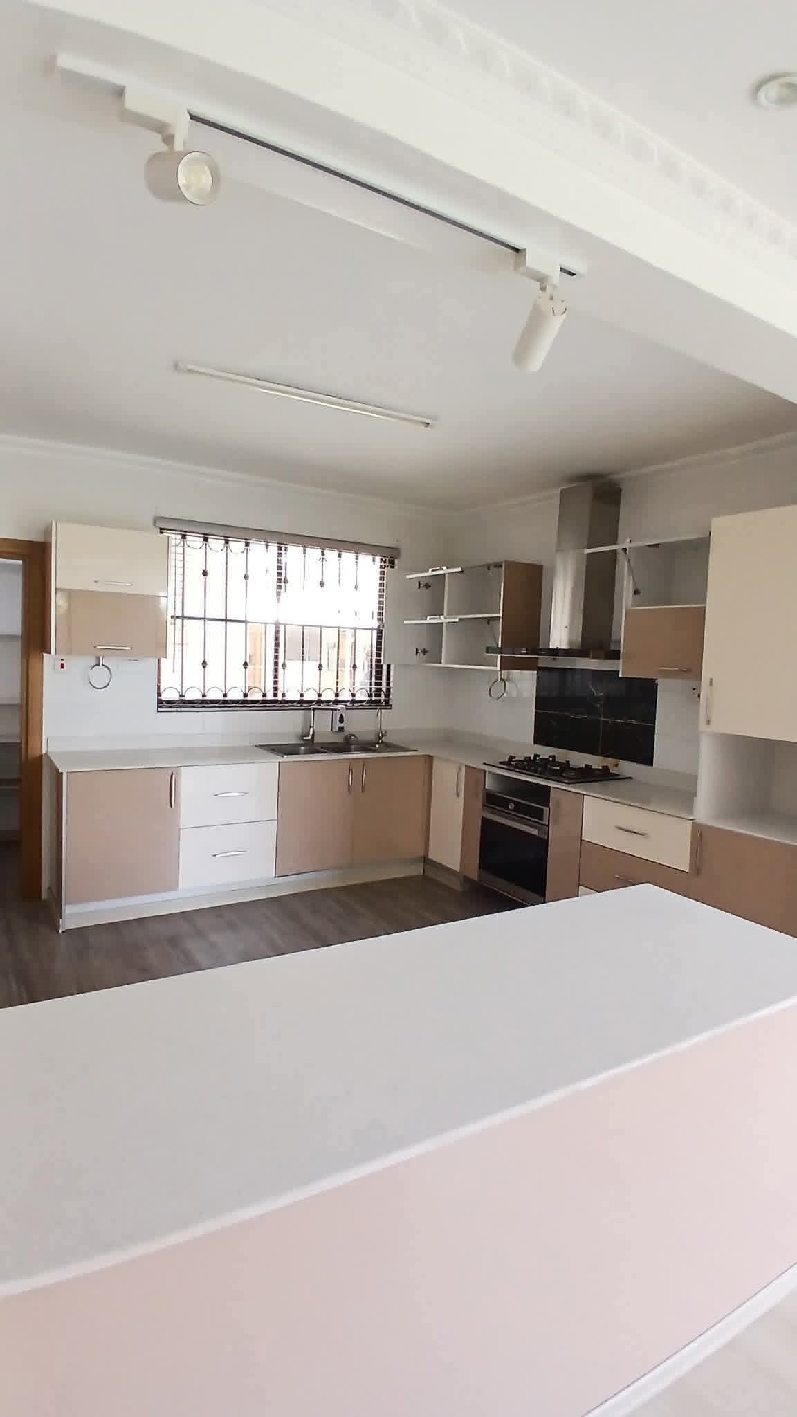 Elegant 5-Bedroom + DSQ House To Let – Syokimau