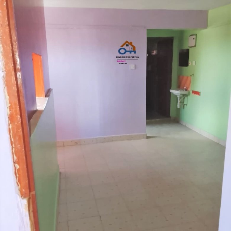 2 Bedroom Apartment To Let in Kasarani Garage