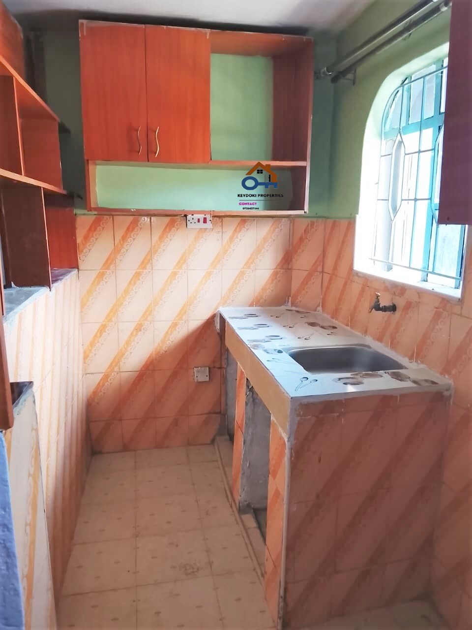 2 Bedroom Apartment To Let in Kasarani Garage
