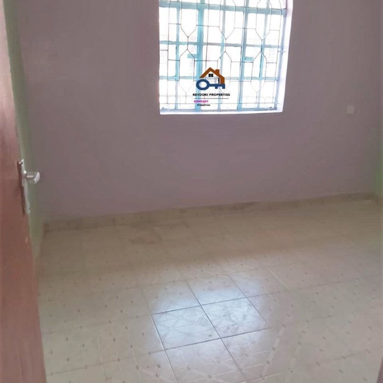 2 Bedroom Apartment To Let in Kasarani Garage