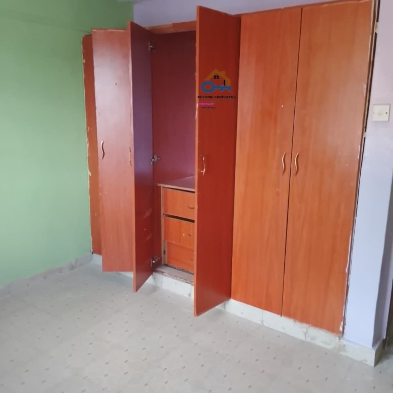 2 Bedroom Apartment To Let in Kasarani Garage