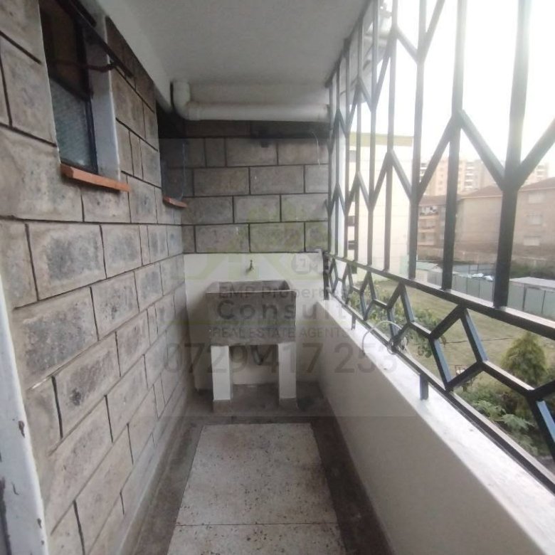 2 Bedroom Master Ensuite Apartment To Let South C