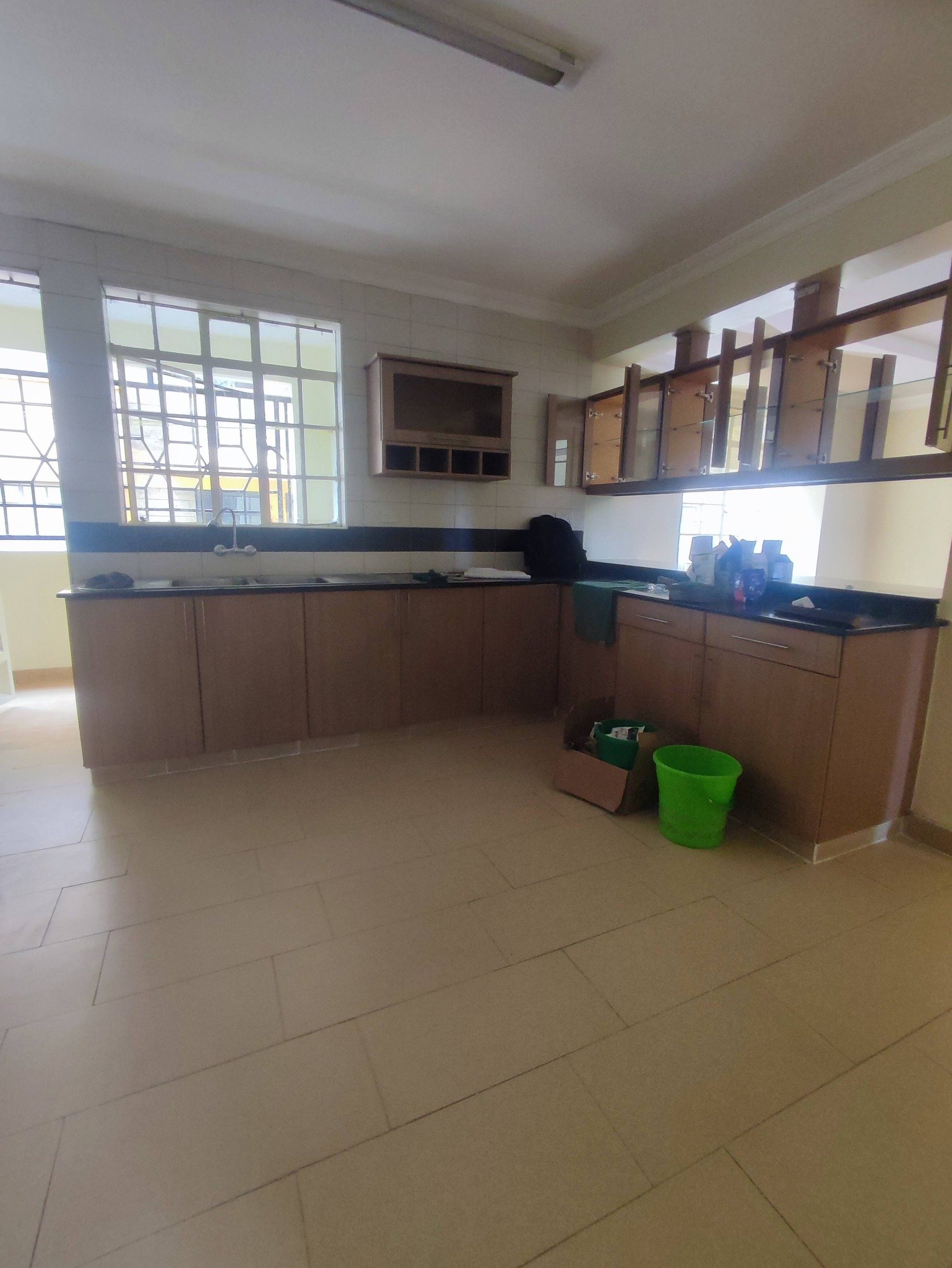3-Bedroom All En-Suite Apartment + SQ To Let – Kileleshwa