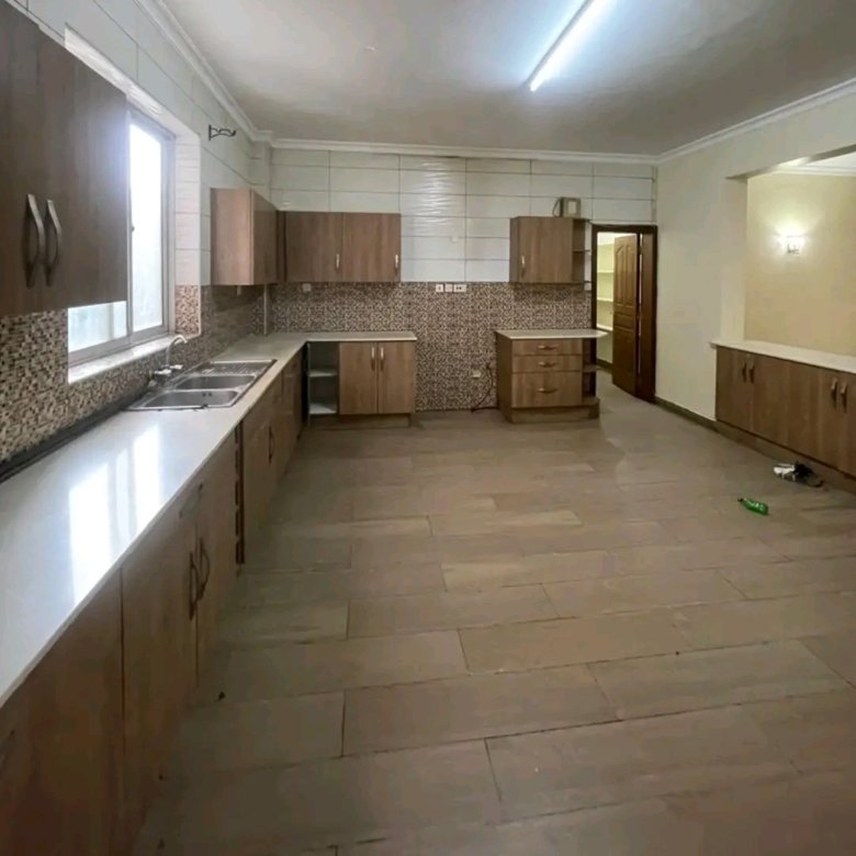 3-Bedroom All En-Suite Apartment + SQ To Let – Kileleshwa
