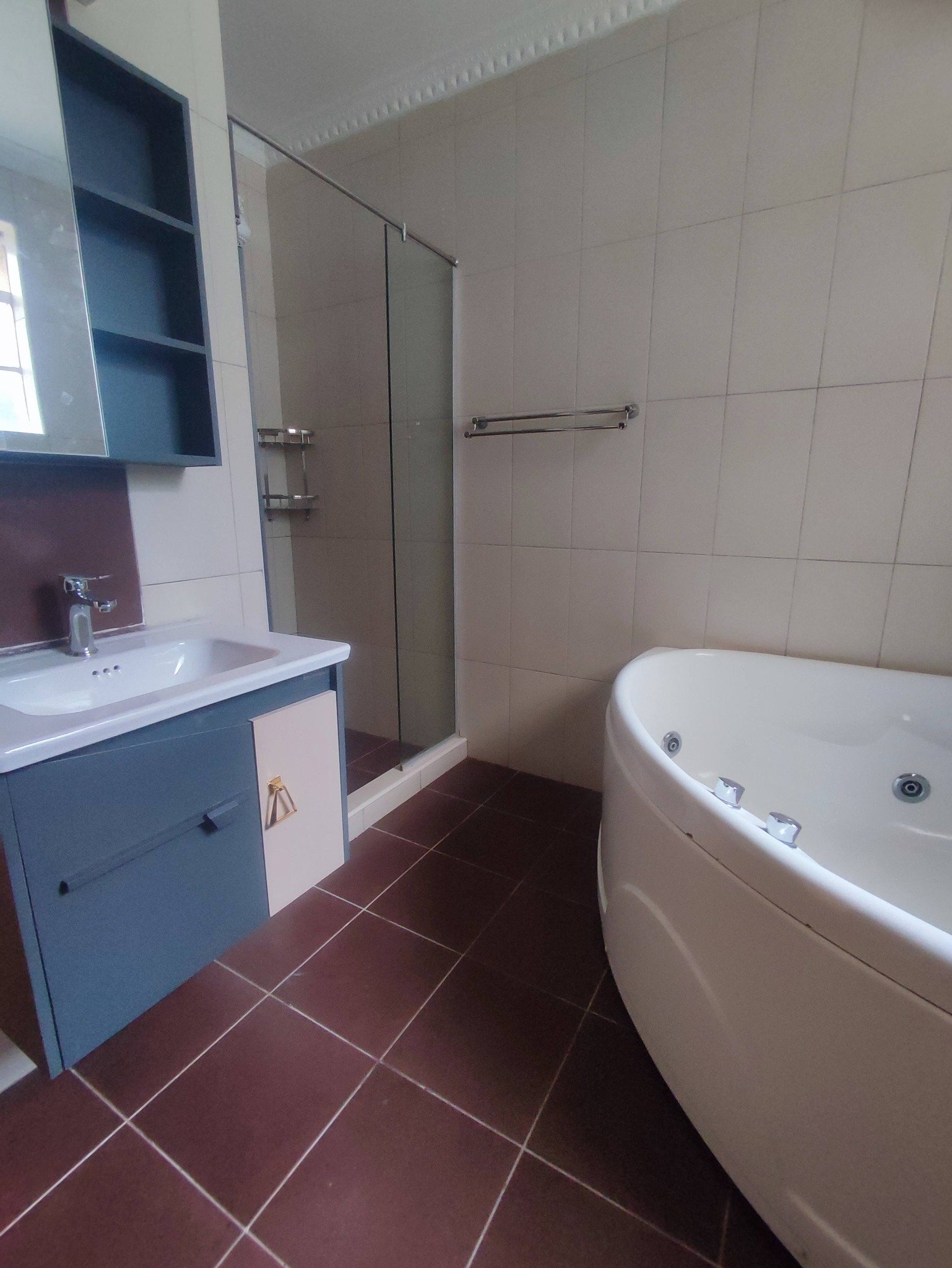 3-Bedroom All En-Suite Apartment + SQ To Let – Kileleshwa