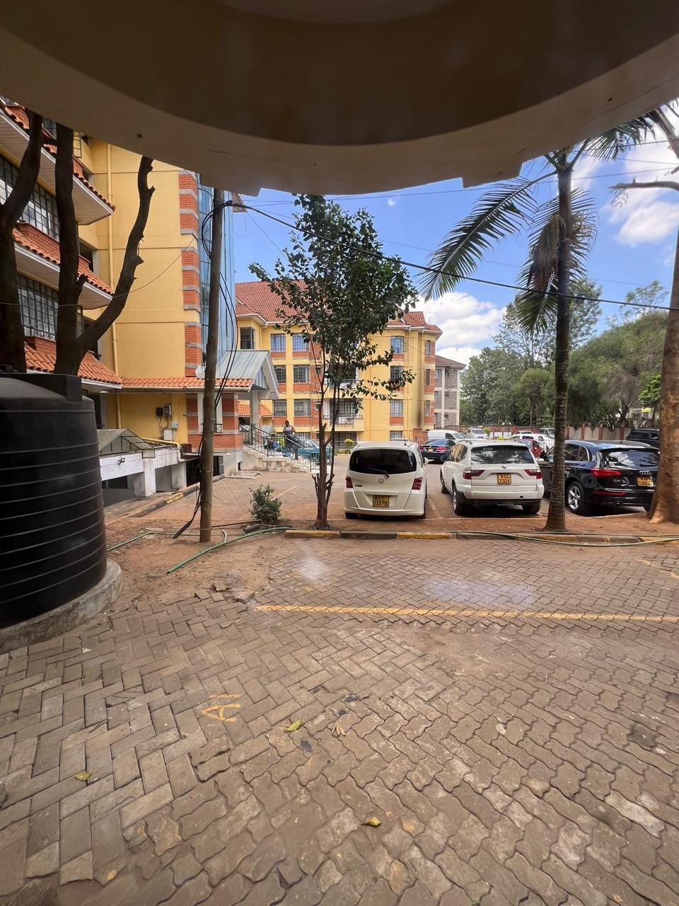4-Bedroom All En-Suite Apartment To Let – Ole Dume Road