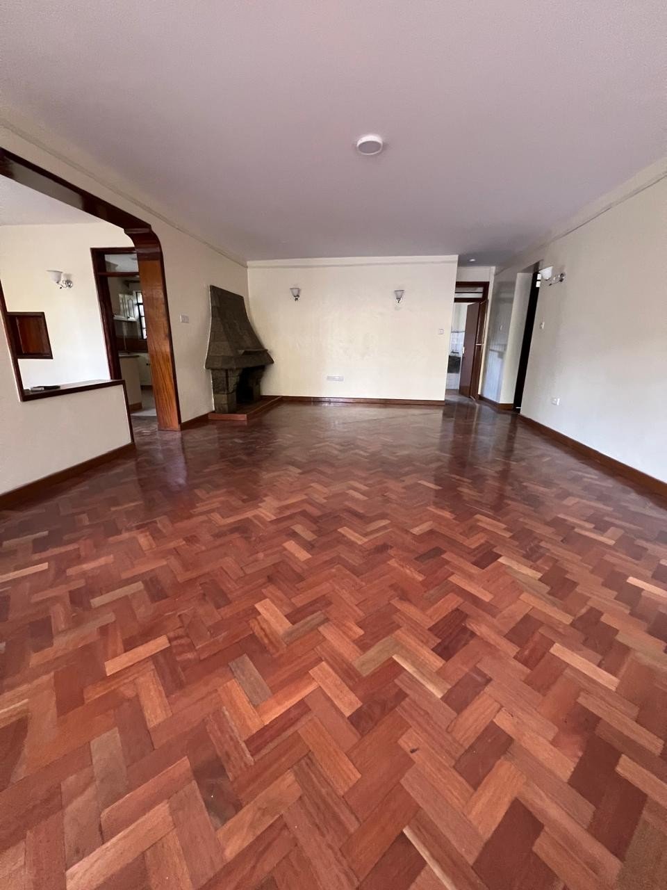 4-Bedroom All En-Suite Apartment To Let – Ole Dume Road