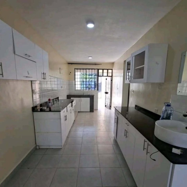 4-Bedroom Master En-Suite House + DSQ To Let – Syokimau