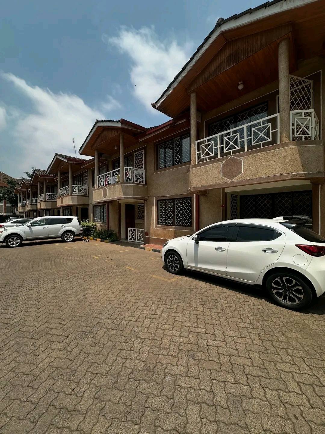 Elegant 4-Bedroom Apartment + SQ To Let – Kileleshwa
