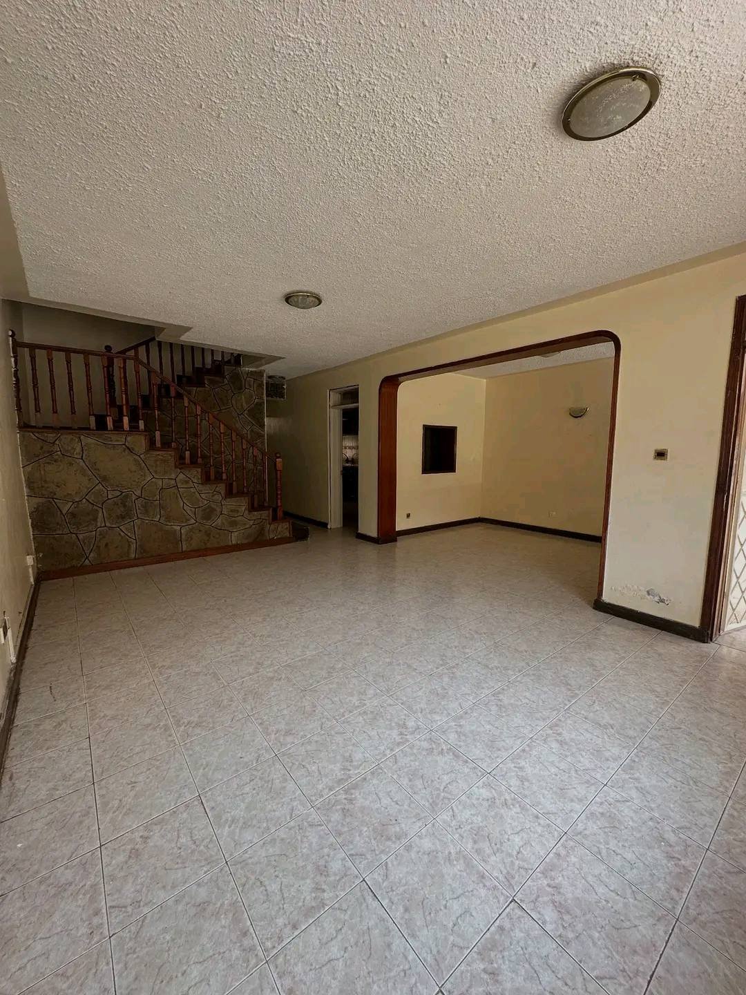 Elegant 4-Bedroom Apartment + SQ To Let – Kileleshwa