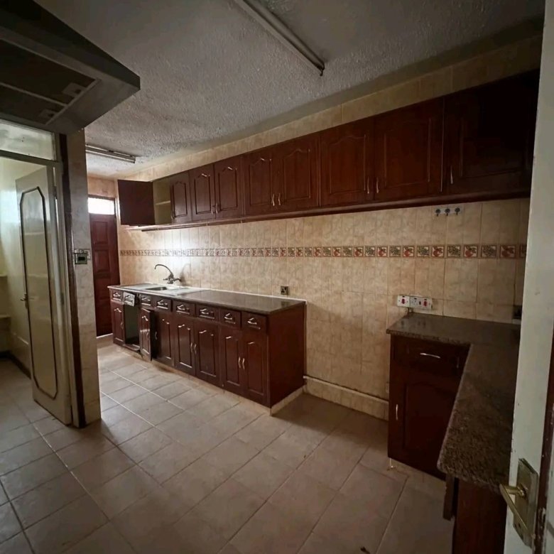 Elegant 4-Bedroom Apartment + SQ To Let – Kileleshwa