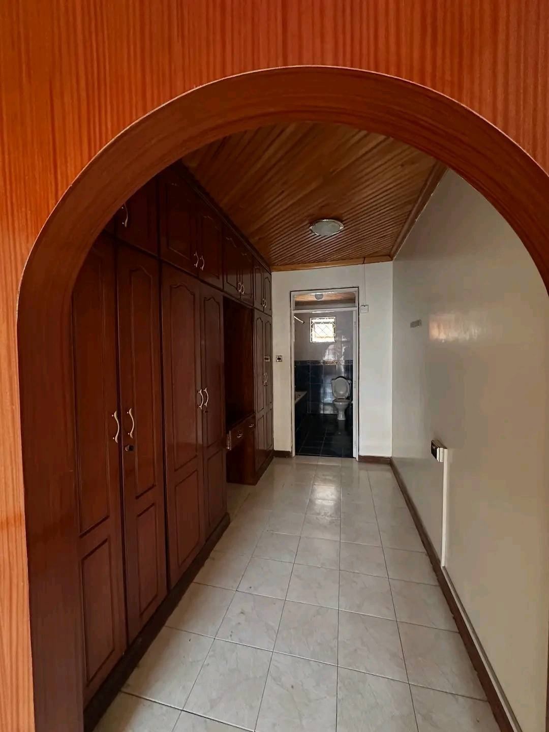 Elegant 4-Bedroom Apartment + SQ To Let – Kileleshwa