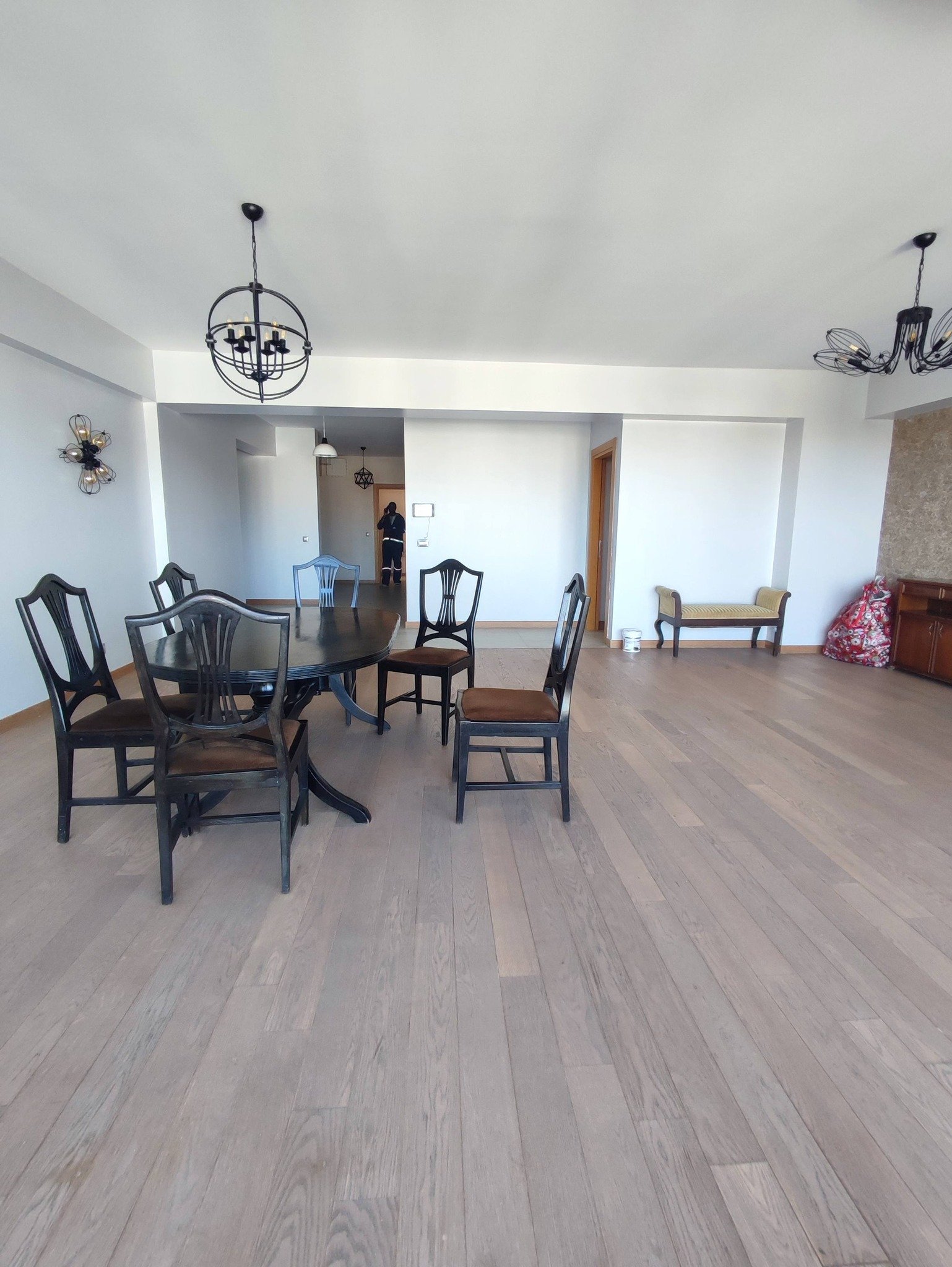 Luxury 3-Bedroom Apartment + SQ To Let – Kileleshwa