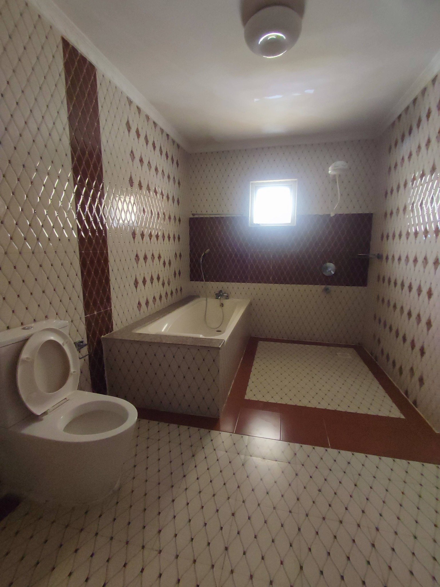 Luxury 3-Bedroom + SQ All-EnSuite Apartment To Let – Kilimani