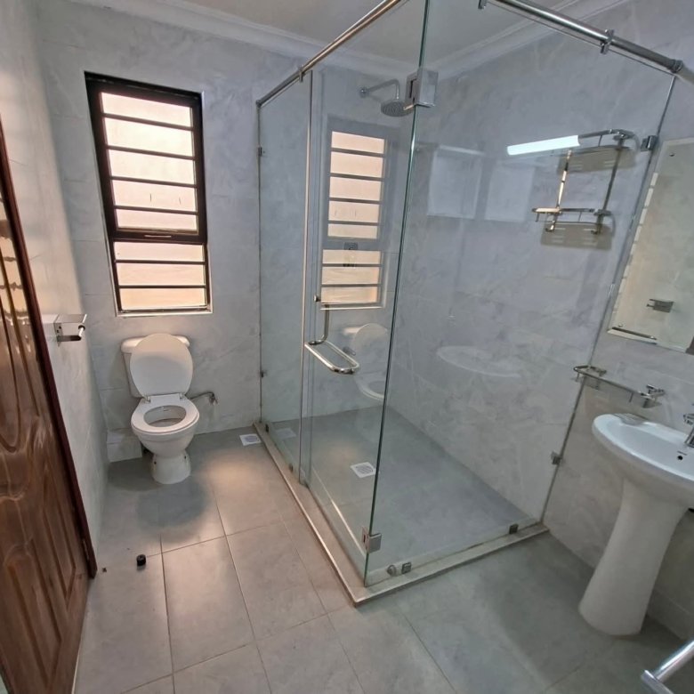 Spacious 3-Bedroom Master En-Suite House To Let – Syokimau