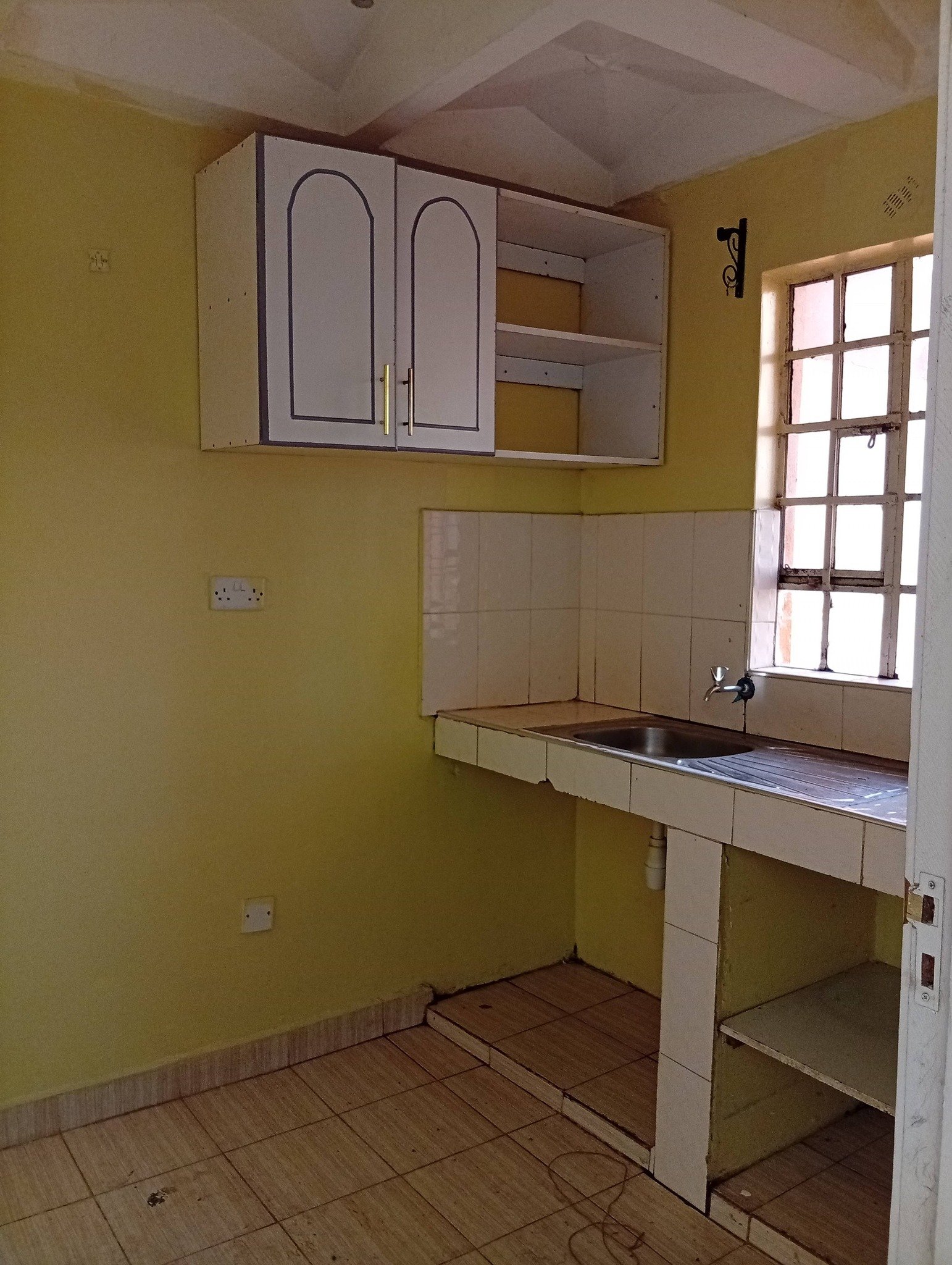 1 Bedroom Apartment To Let in Kisii Estate (Opposite Leather)