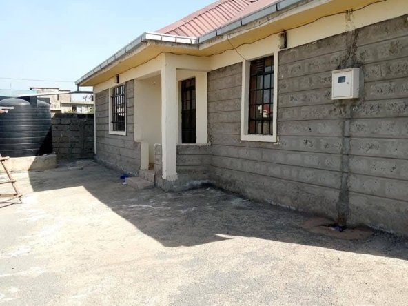 2 Bedroom Bungalow To Let – Syokimau