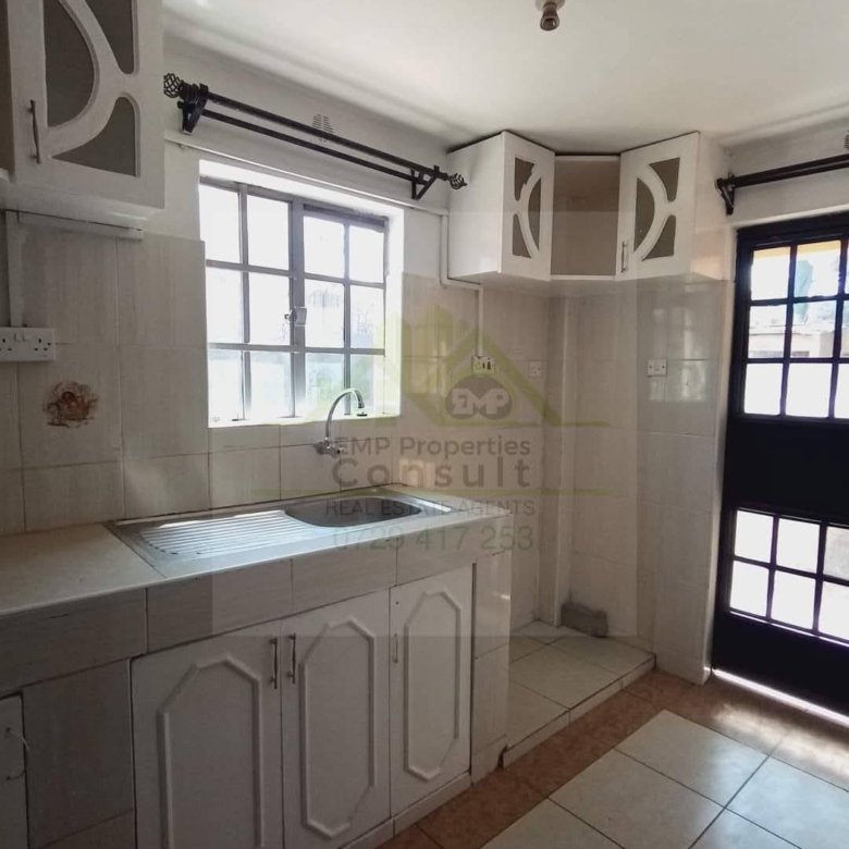 2 Bedroom Master Ensuite Apartment To Let in South C