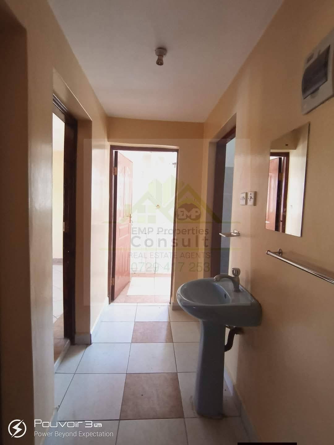 2 Bedroom Master Ensuite Apartment To Let in South C