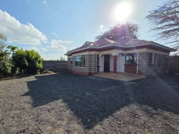 3 Bedroom Bungalow To Let – Kitengela (Acacia Area)