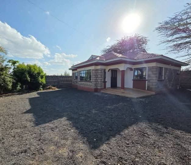 3 Bedroom Bungalow To Let – Kitengela (Acacia Area)