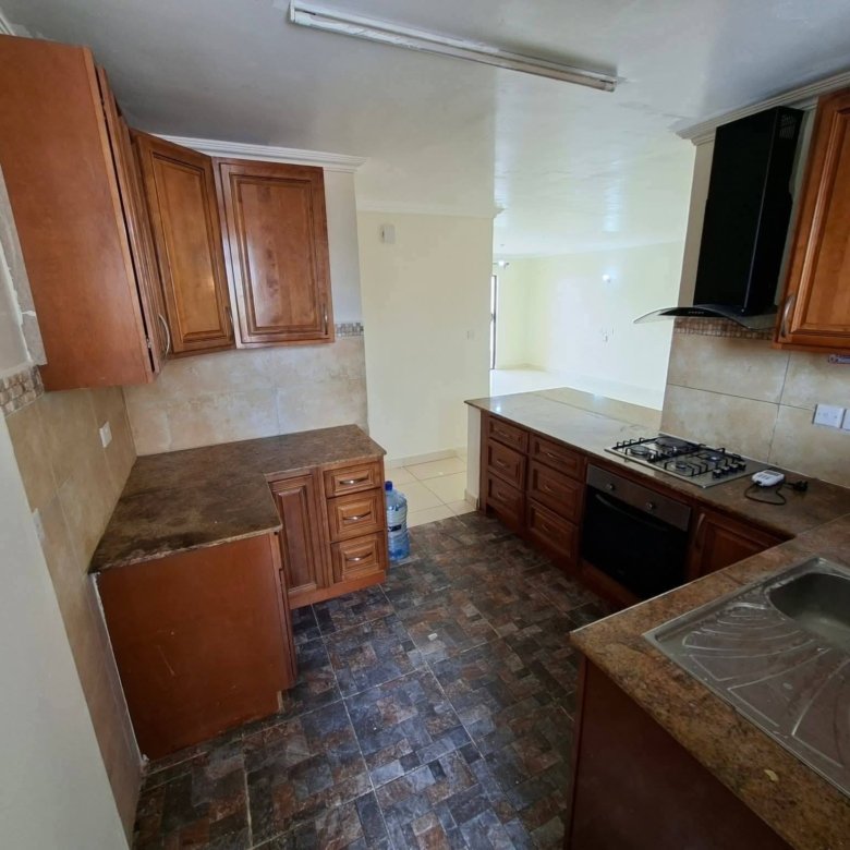 3 Bedroom Master En-Suite Apartment with DSQ For Rent – Syokimau
