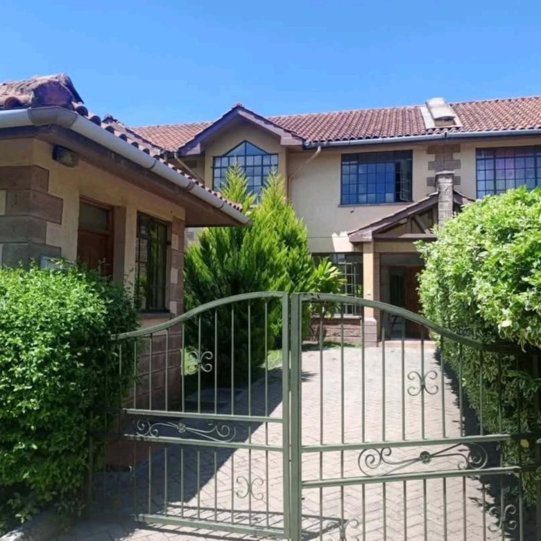 3 Bedroom Master En-Suite + DSQ Townhouse For Rent Syokimau