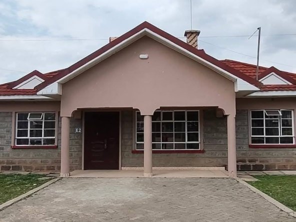 3-Bedroom Master En-Suite House + DSQ To Let – Kitengela