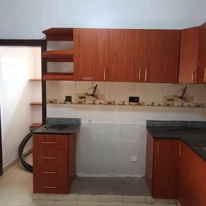 3-Bedroom Master En-Suite House + DSQ To Let – Kitengela